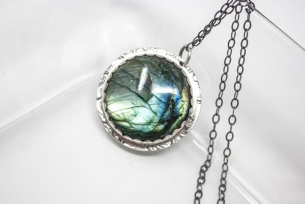 .999 Fine Silver and Labradorite Necklace - Image 3