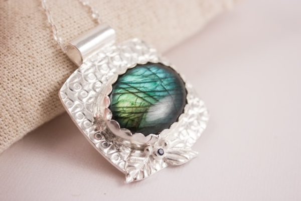 .999 Fine Silver Labradorite Pendant Necklace