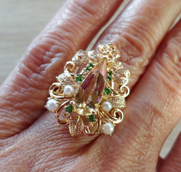 14KT YG Natural Imperial Topaz (Yellow Beryl) and Tsavorite Cocktail Ring - Image 5